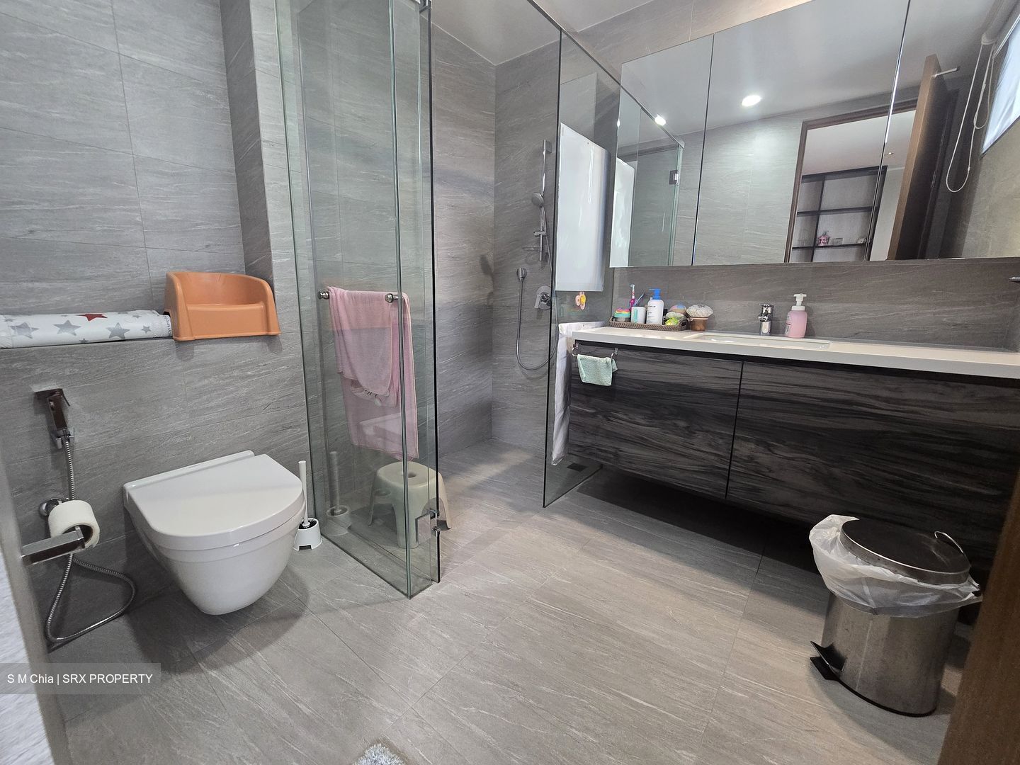 Kismis Residence (D21), Terrace #584756911